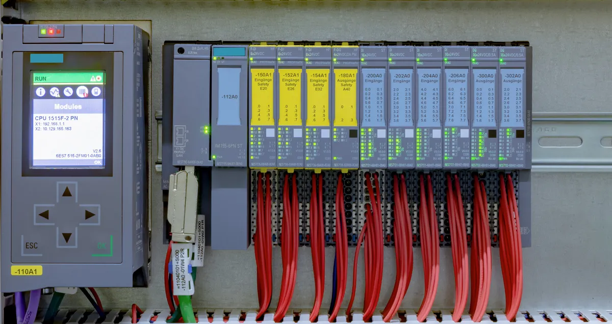 SPSynergy UG - Automatisierungs- und Industrieelektronik – Ankauf, Verkauf und Demontage - Siemens simatic S7 Steuerung Safety Eingänge